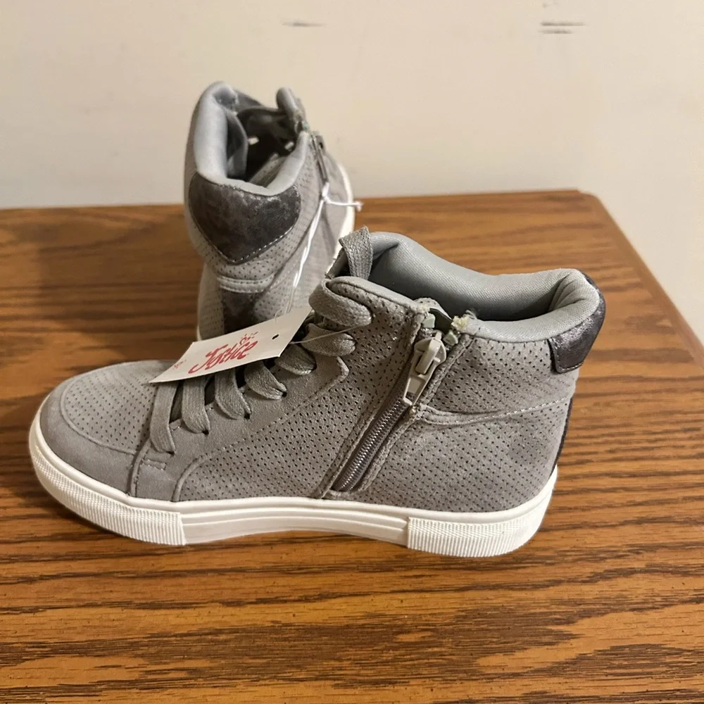 Justice high top